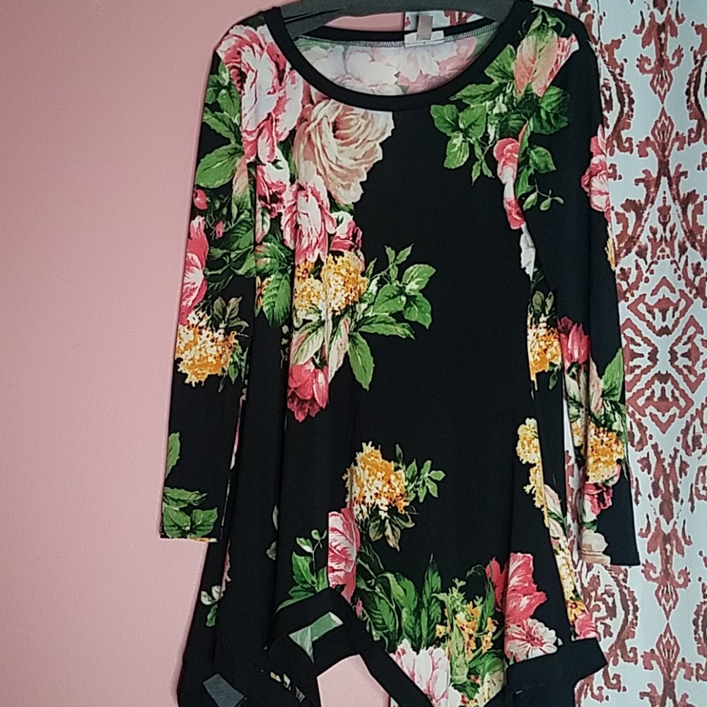 Black floral long sleeve top
